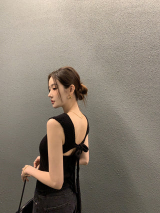 Backless Knitwear