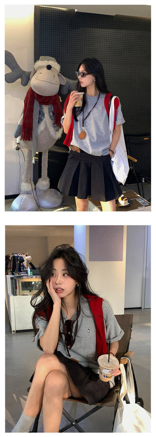 Small embroidered tee