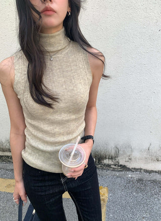 Turtleneck knit vest