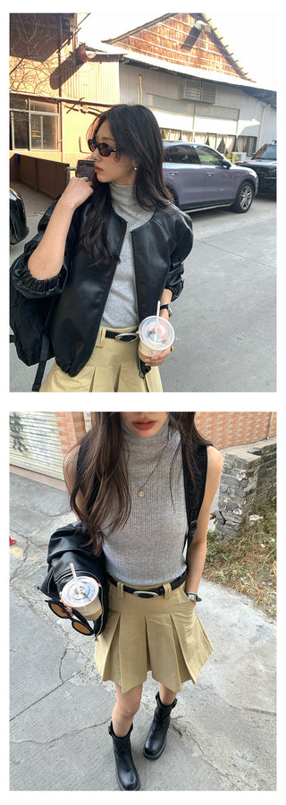 Turtleneck knit vest