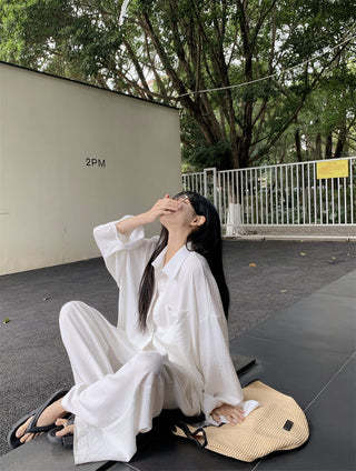 Loose Shirt with Draped Pants