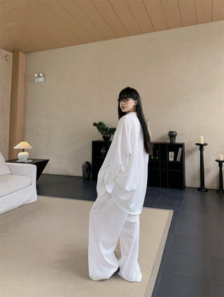 Loose Shirt with Draped Pants