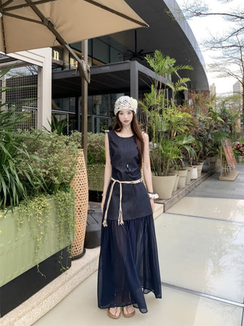 Sleeveless U-Collar Dress with Mesh Skirt