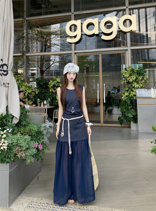 Sleeveless U-Collar Dress with Mesh Skirt