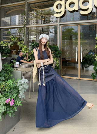 Sleeveless U-Collar Dress with Mesh Skirt