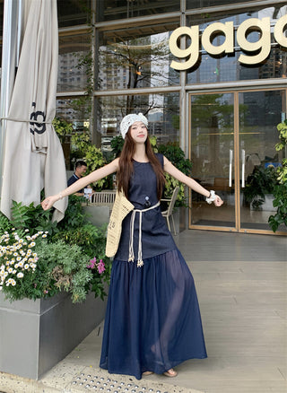 Sleeveless U-Collar Dress with Mesh Skirt