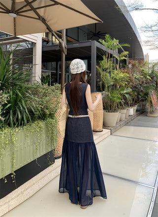 Sleeveless U-Collar Dress with Mesh Skirt