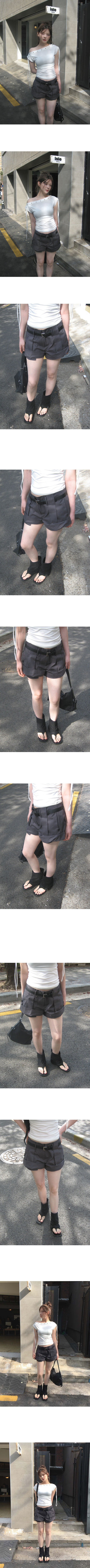 Thirty Roll-up Pintuck A-line Cotton Shorts