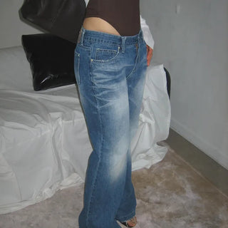 Shabby Vintage Carl Wash Low-Rise Semi-Bootcut Denim Jeans