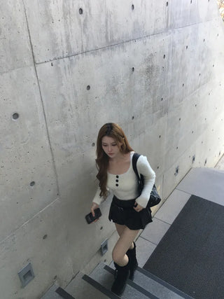 Button angora knit tee