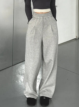 Fleece one-tuck wide training pants