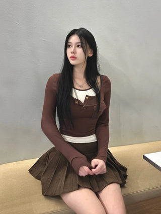 Corduroy pleated mini skirt