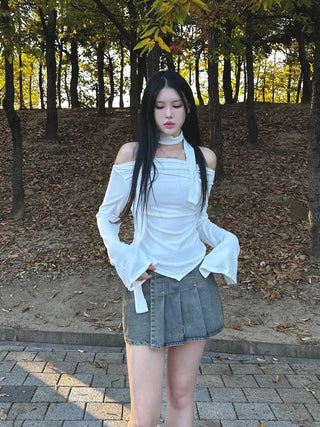 Blanc muffler off-shoulder tee