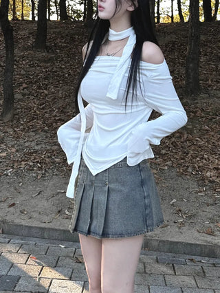 Blanc muffler off-shoulder tee