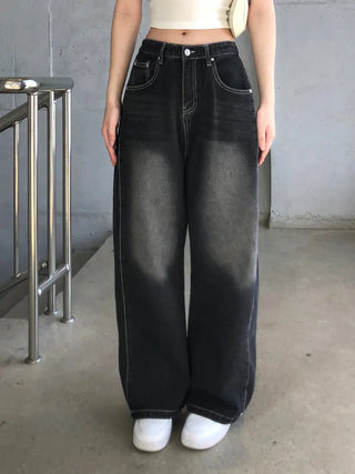 Side pin tuck washed denim pants