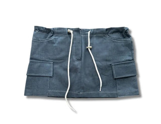 Low string denim skirt