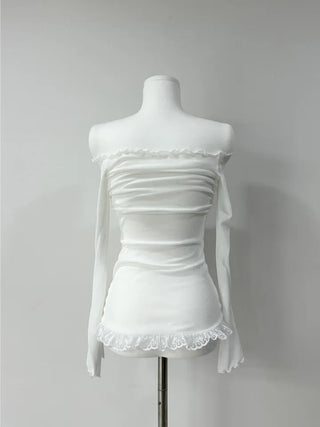 Ribbon lace off-the-shoulder tee