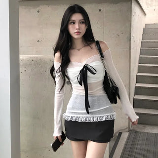 Ribbon lace off-the-shoulder tee