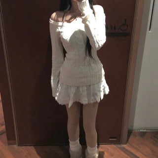 Twisted knit off-the-shoulder tee