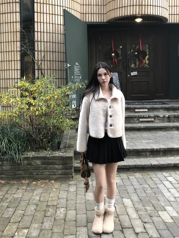 Collar button fur crop jacket