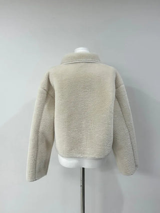 Collar button fur crop jacket