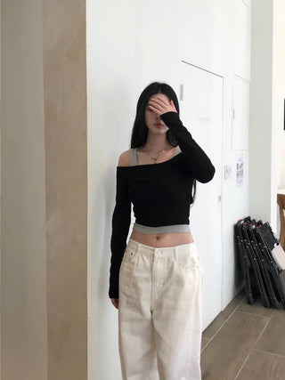 Snap Back Point Off-Crop Tee