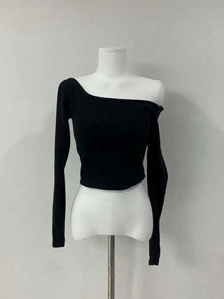 Snap Back Point Off-Crop Tee