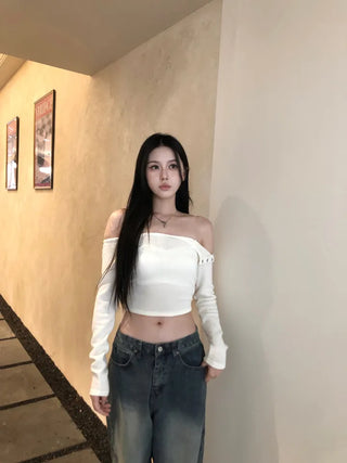 Snap Back Point Off-Crop Tee