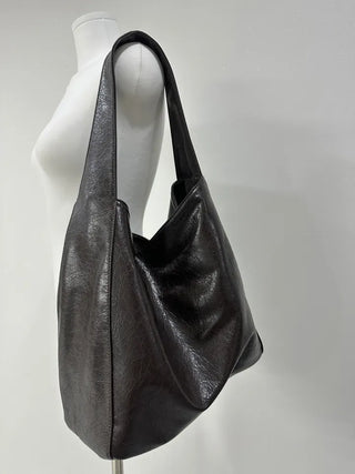 Kisa leather shoulder bag