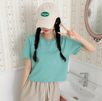 Basic Crop Tee