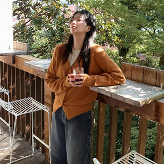 V-neck fluffy cardigan