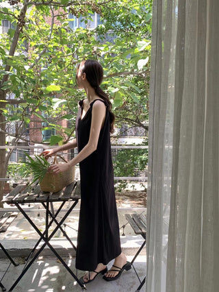 V-neck suspender dress