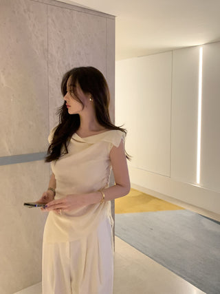 One-shoulder sweater