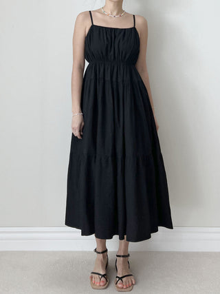 Squared collar dress