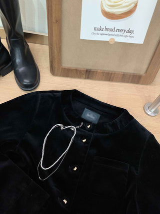 Velvet buckle coat