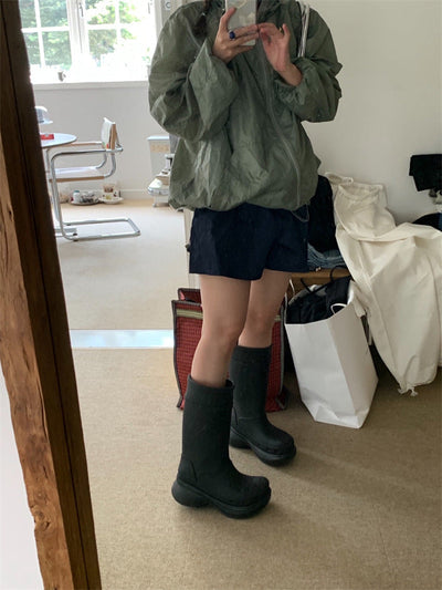 Letter embroidery coat