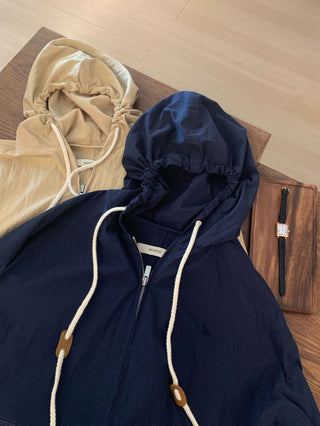 Hood drawstring coat