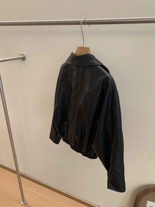 Short lapel leather coat