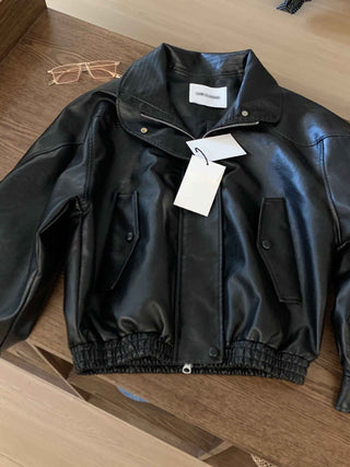 Short lapel leather coat