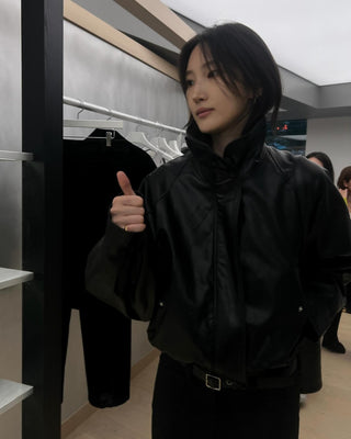 Short lapel leather coat