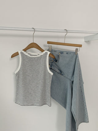 Striped sleeveless Top