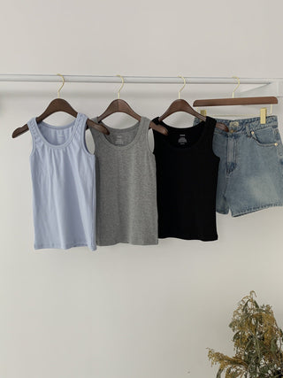 White slim Top