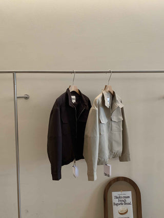 Pleated skirt suit