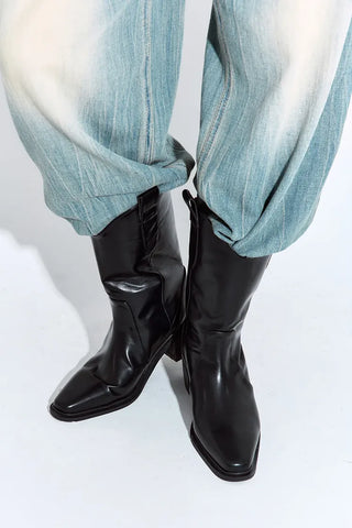 V-mid boots