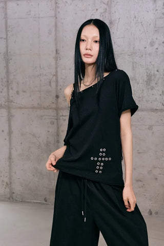 Cross-punched half tee