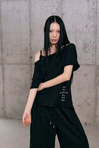 Cross-punched half tee