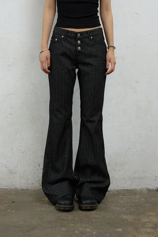 Out-button striped pants