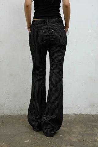 Out-button striped pants