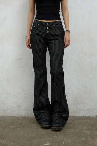 Out-button striped pants