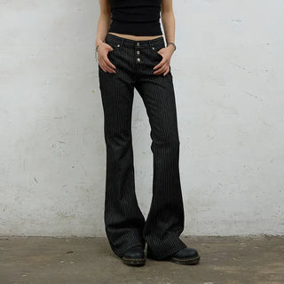 Out-button striped pants